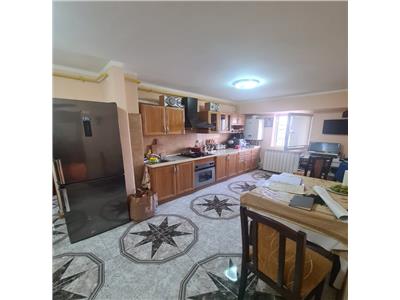 Apartament 3 camere zona Piata Moldovei. Finante