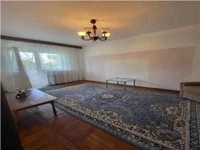 Apartament 3 Camere. Decomandat etaj 1 din 3