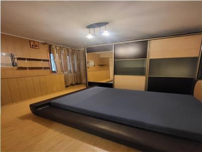Apartament 2 Camere, etaj 2 din 4, zona Primarie